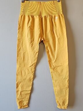 Gymshark Yellow 23x25 Athletic Leggings